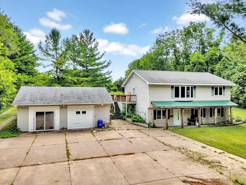 3071 Oasis Ave N, Stillwater, MN 55082