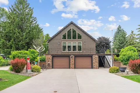 1505 N High St, Lake City, MN 55041