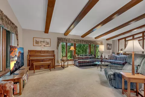 Living - 3135 Blackheath Dr, Saint Cloud, MN 56301 photo 2 of 6
