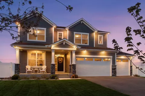 145 Maple Ter, Waconia, MN 55387