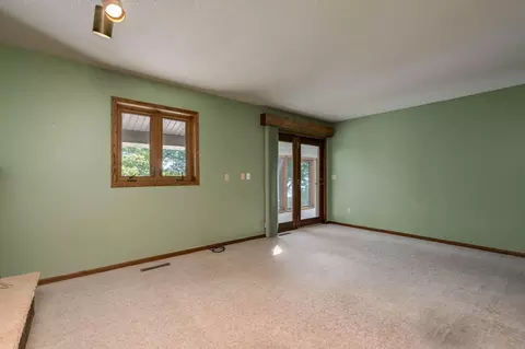 Living - 7044 Da Mar Est, Saint Peter, MN 56082 photo 5 of 5