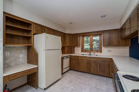 Kitchen - 7044 Da Mar Est, Saint Peter, MN 56082 photo 1 of 3