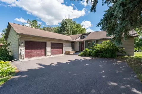 Exterior - 7044 Da Mar Est, Saint Peter, MN 56082 photo 7 of 8