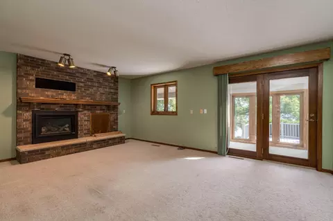 Living - 7044 Da Mar Est, Saint Peter, MN 56082 photo 3 of 5