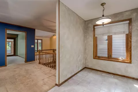 Entry Way - 7044 Da Mar Est, Saint Peter, MN 56082 photo 3 of 4