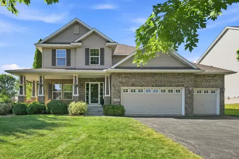 3985 Games Dr, Minnetrista, MN 55375
