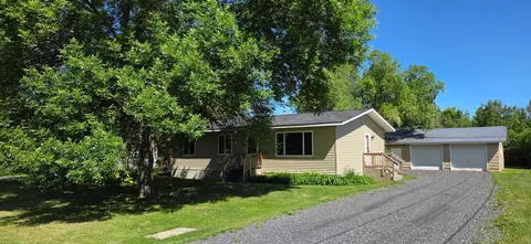 610 16th St E, International Falls, MN 56649