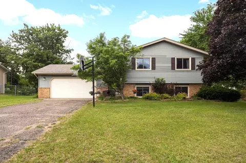 10786 Butternut St NW, Coon Rapids, MN 55448