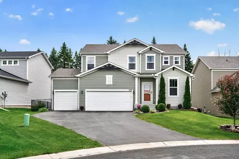 11175 Black Oaks Ct N, Osseo, MN 55369