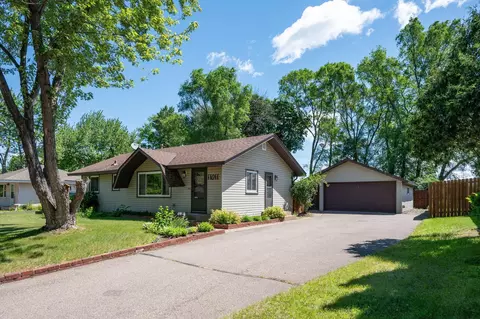 11011 Wren St NW, Coon Rapids, MN 55433