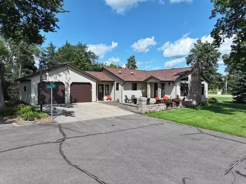8010 Center St, Clear Lake, MN 55319