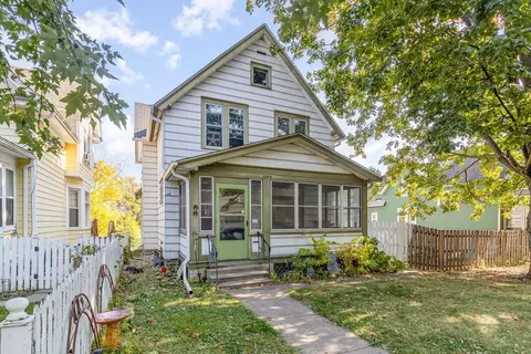 1188 Edgerton St, Saint Paul, MN 55130