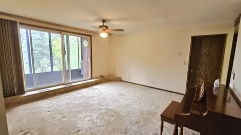 Living - 230 5th Ave N #C5, Saint Cloud, MN 56303 photo 2 of 5
