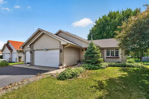 8725 Queens Gdns, Brooklyn Park, MN 55443