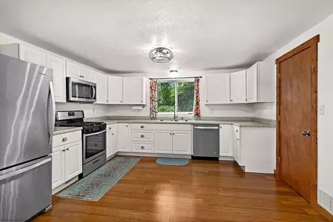 Kitchen - 3605 Copley Rd, Hermantown, MN 55811 photo 2 of 2