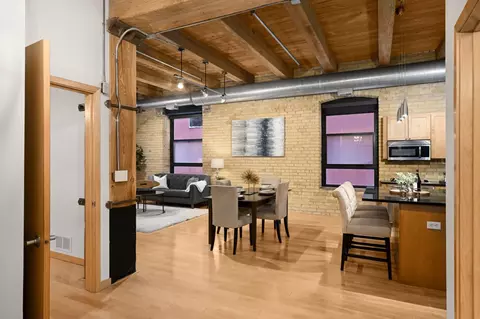 607 Washington Ave S #204, Minneapolis, MN 55415