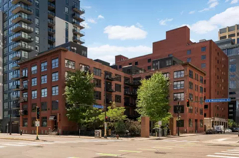 607 Washington Ave S #204, Minneapolis, MN 55415