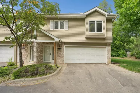 13015 Penn Ave S, Burnsville, MN 55337
