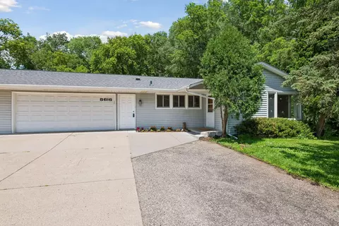 5616 W 78th St, Edina, MN 55439