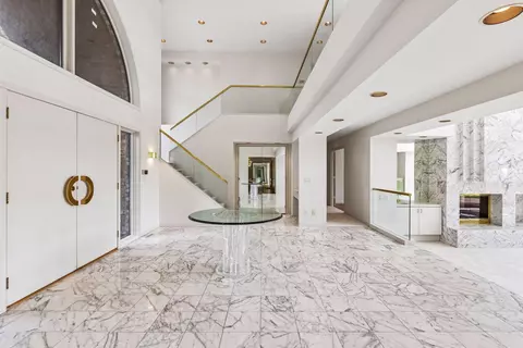 Entry Way - 5360 Howards Point Rd, Excelsior, MN 55331 photo 1 of 6