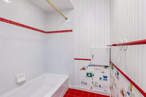 Bath - 5360 Howards Point Rd, Excelsior, MN 55331 photo 9 of 9