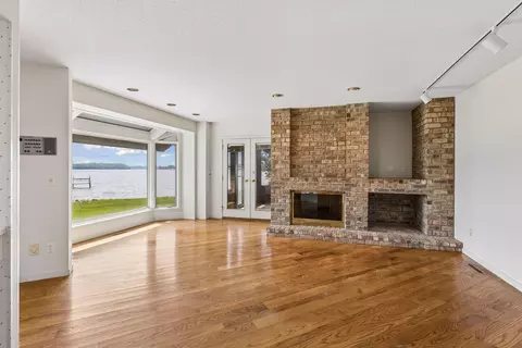 Living - 5360 Howards Point Rd, Excelsior, MN 55331 photo 11 of 17