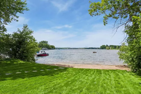 17310 County Road 101 W, Wayzata, MN 55391