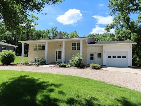 111 Bottineau Ave NW, Red Lake Falls, MN 56750