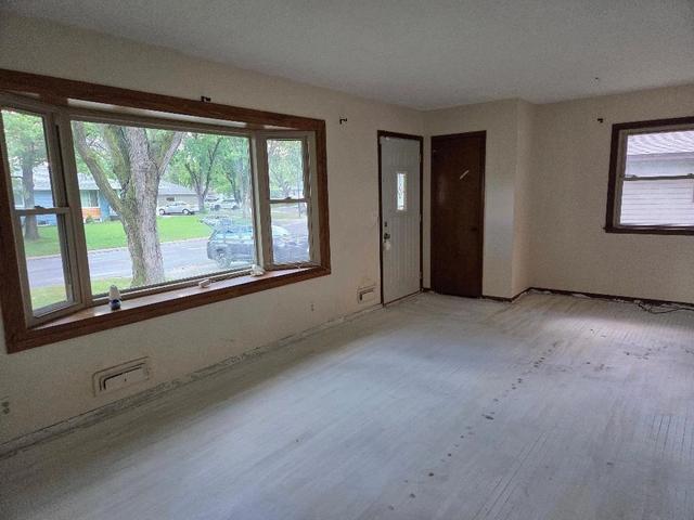 6413 Toledo Ave N, Brooklyn Center, MN 55429