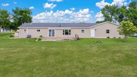 Exterior - 1559 Dickson Dr, Hendricks, MN 56136 photo 4 of 6