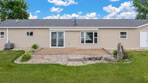Exterior - 1559 Dickson Dr, Hendricks, MN 56136 photo 3 of 6