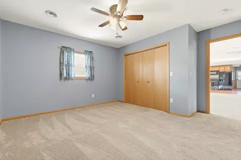 Bedroom - 1559 Dickson Dr, Hendricks, MN 56136 photo 2 of 9