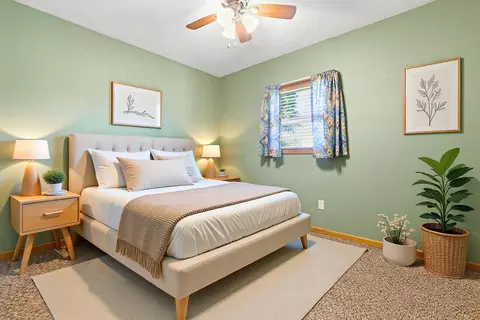 Bedroom - 1559 Dickson Dr, Hendricks, MN 56136 photo 7 of 9