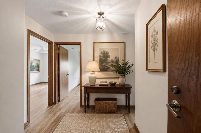 4400 36th Ave N #318, Robbinsdale, MN 55422