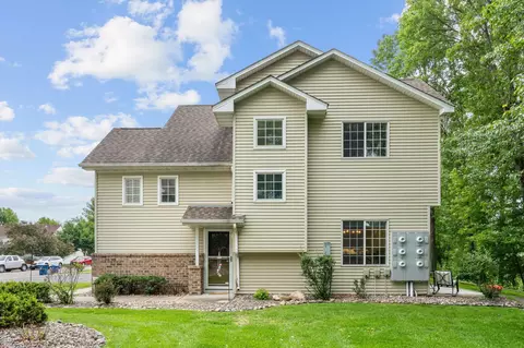 1711 Elm St, White Bear Lake, MN 55110