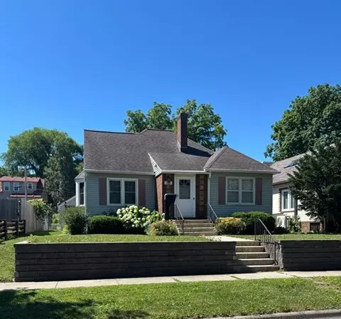 1504 1st St NW, Rochester, MN 55901
