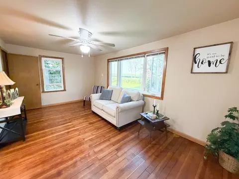 Living - 19667 Mccall Ave, Reading, MN 56165 photo 2 of 2
