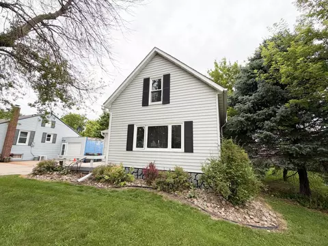Exterior - 19667 Mccall Ave, Reading, MN 56165 photo 3 of 7