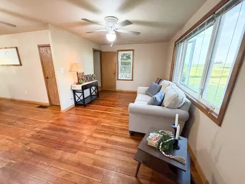 Living - 19667 Mccall Ave, Reading, MN 56165 photo 1 of 2