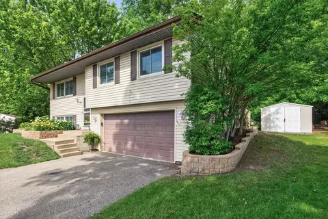 Exterior - 3884 Calcite Dr, Eagan, MN 55122 photo 3 of 13