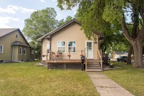 1601 S 3rd Ave S, Fargo, ND 58103