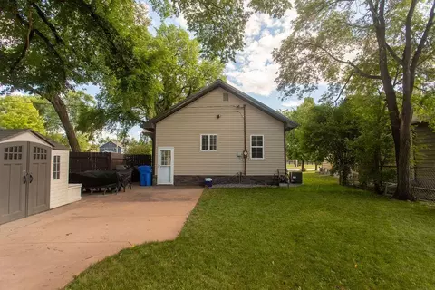Exterior - 1601 S 3rd Ave S, Fargo, ND 58103 photo 8 of 8