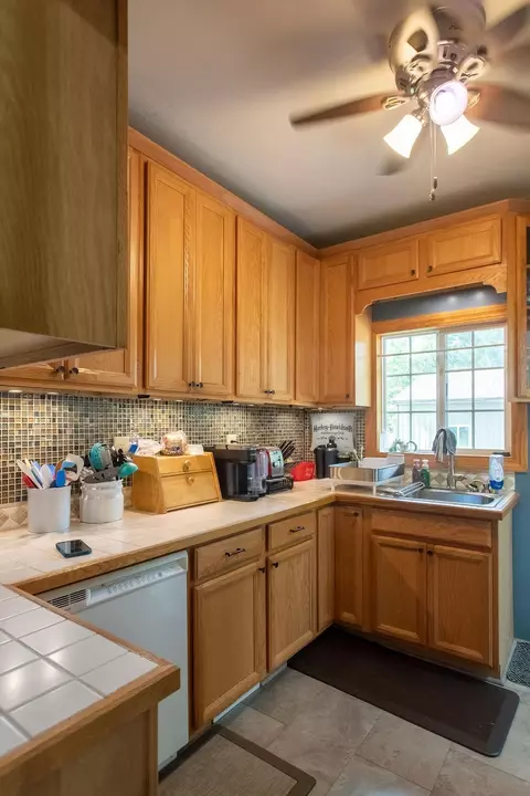 Kitchen - 1601 S 3rd Ave S, Fargo, ND 58103 photo 1 of 3