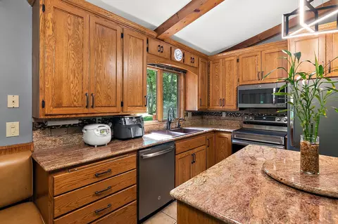Kitchen - 24360 33rd Ave, Saint Augusta, MN 56301 photo 3 of 3