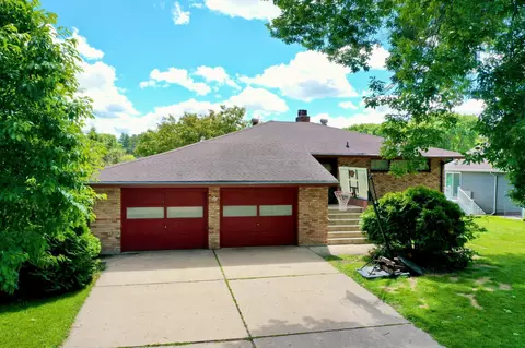 108 31st St NW, Willmar, MN 56201
