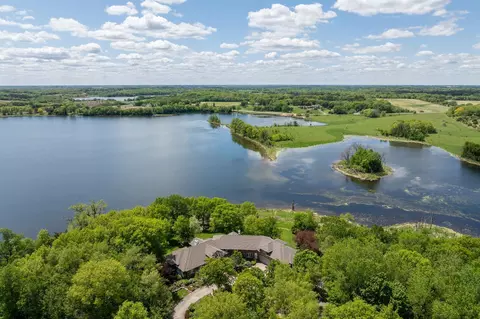 5441 Raven Point Rd, Prior Lake, MN 55372
