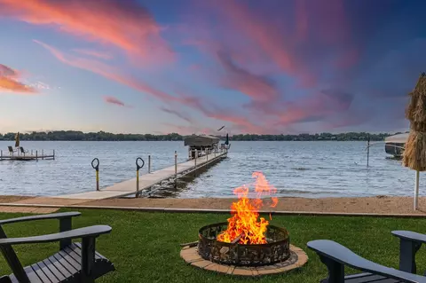 7769 N Shore Cir N, Forest Lake, MN 55025