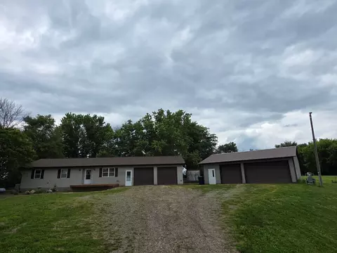 56676 412th St, New Ulm, MN 56073