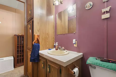 400 22 12 St NW, Stewartville, MN 55976