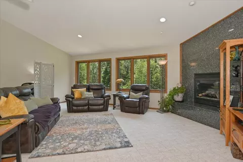 Living - 5015 Martin Rd, Duluth, MN 55803 photo 1 of 2